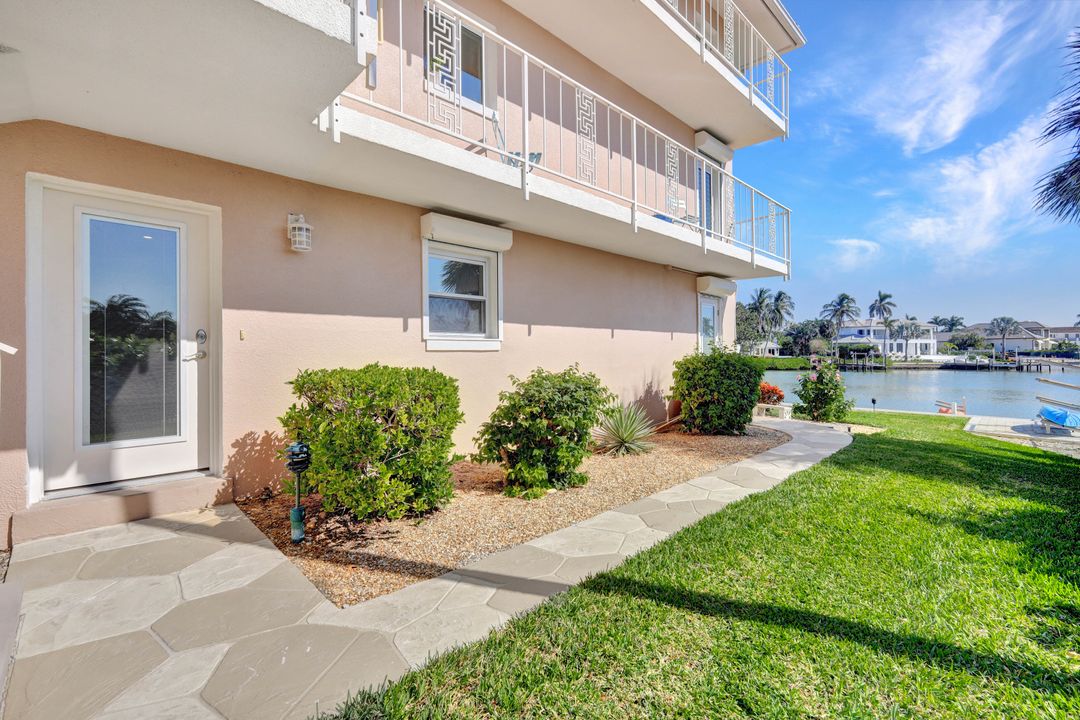 1910 Gulf Shore Blvd N, Naples, FL 34102