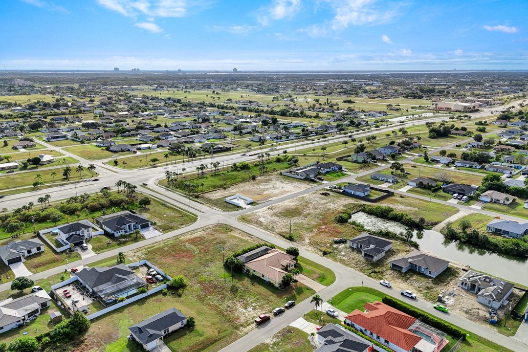 2001 NE 15th Ave, Cape Coral, FL 33909