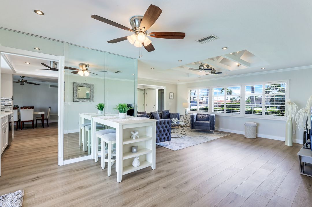 5205 Savoy Ct, Cape Coral, FL 33904