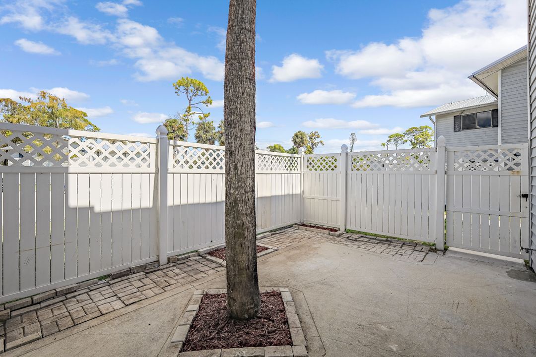 7737 Tamara Lee Ct #101, Fort Myers, FL 33907