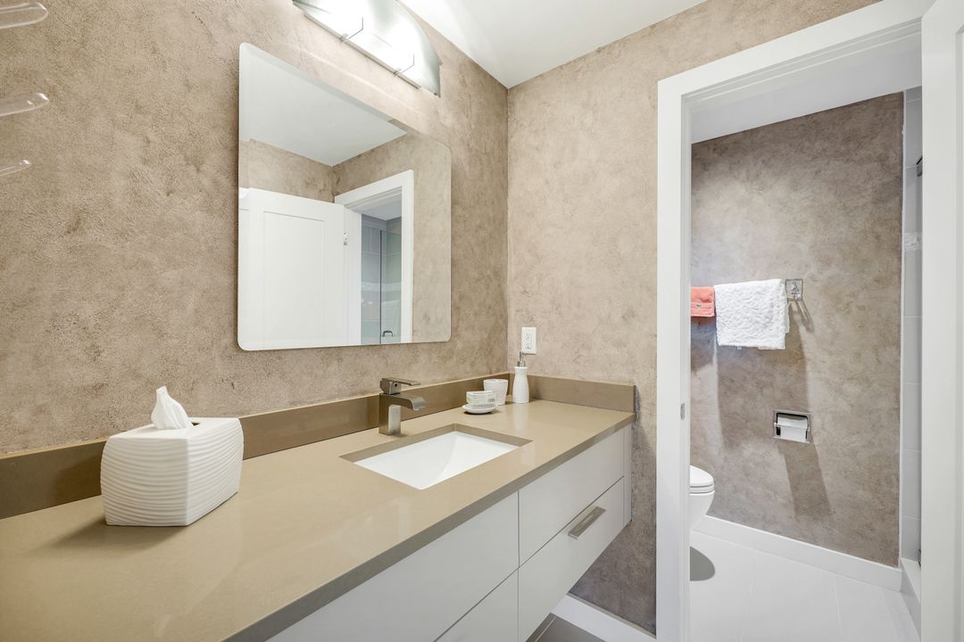 2211 Gulf Shore Blvd N #C4, Naples, FL 34102