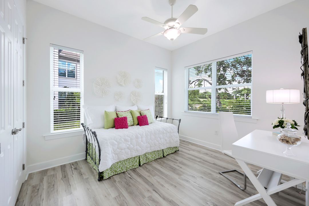 9220 Quartz Ln #101, Naples, FL 34120