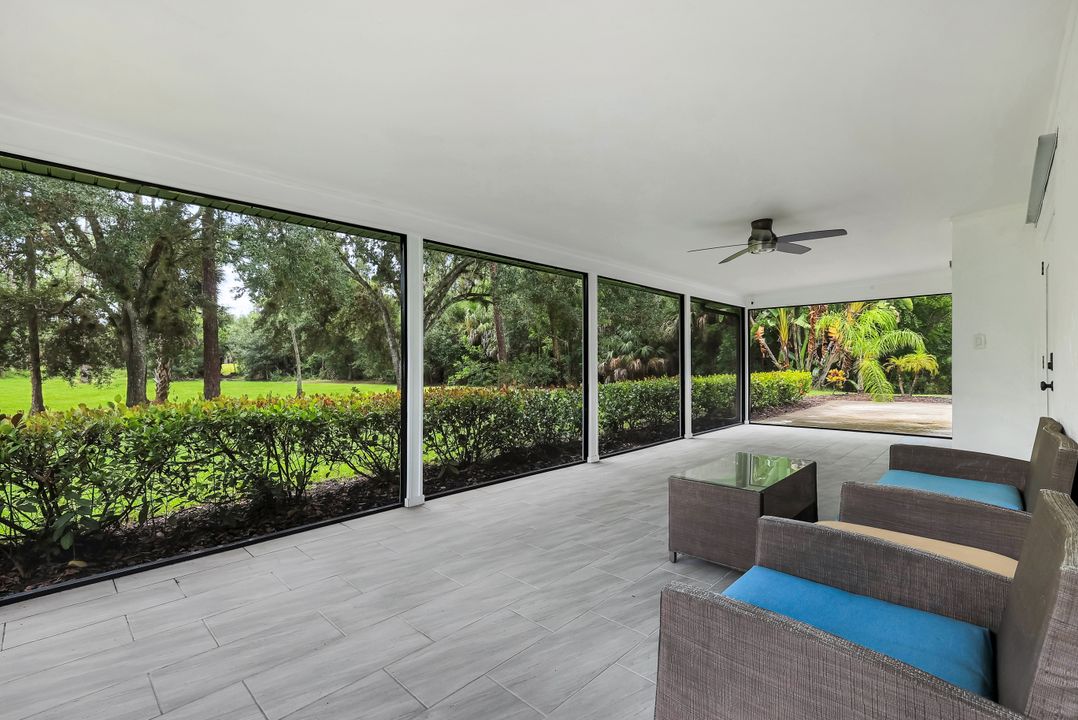 5100 Mahogany Ridge Dr, Naples, FL 34119