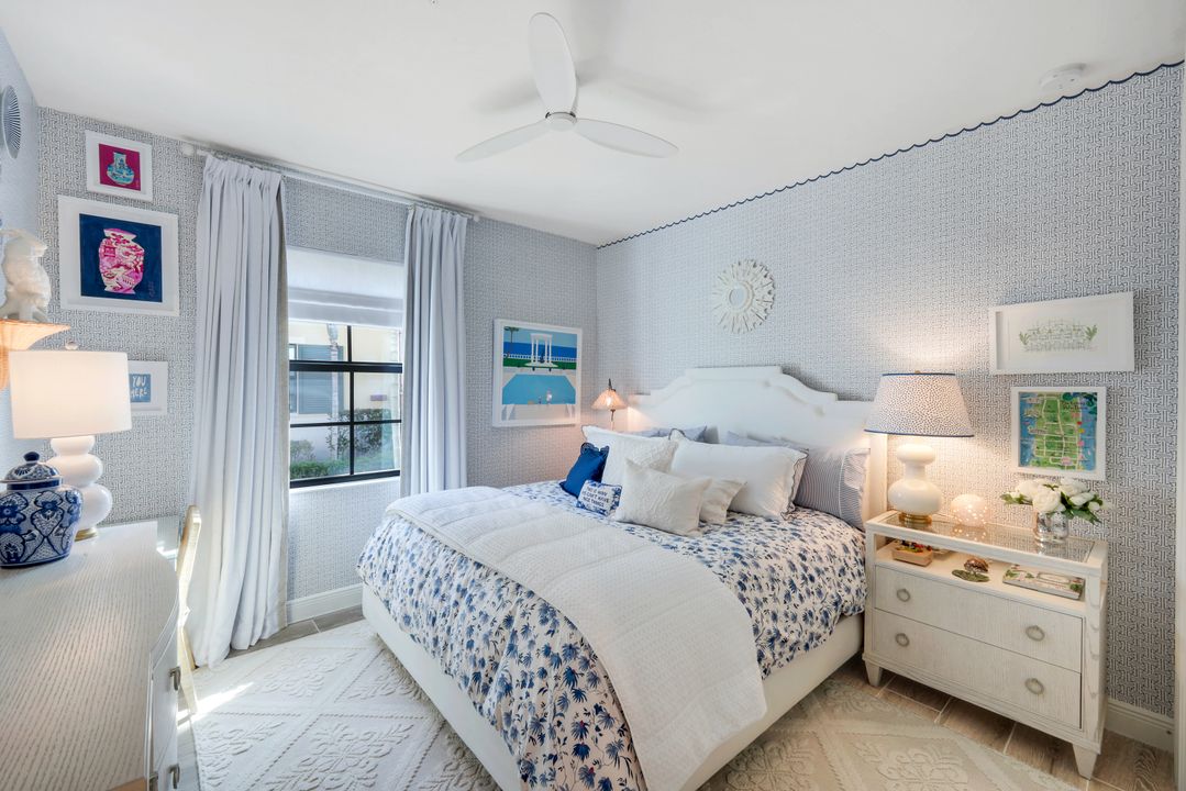 2472 Breakwater Wy #11-102, Naples, FL 34112