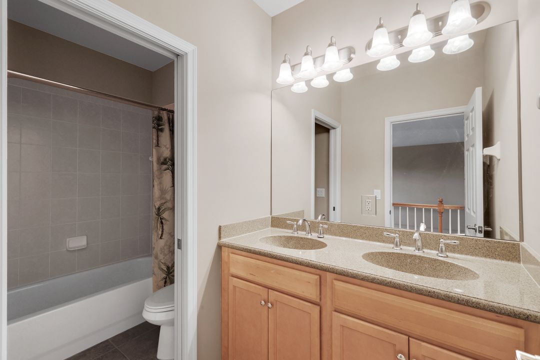9704 Cobalt Cove Cir, Naples, FL 34120