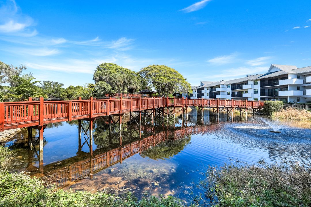 600 Neapolitan Way #C-220, Naples, FL 34103