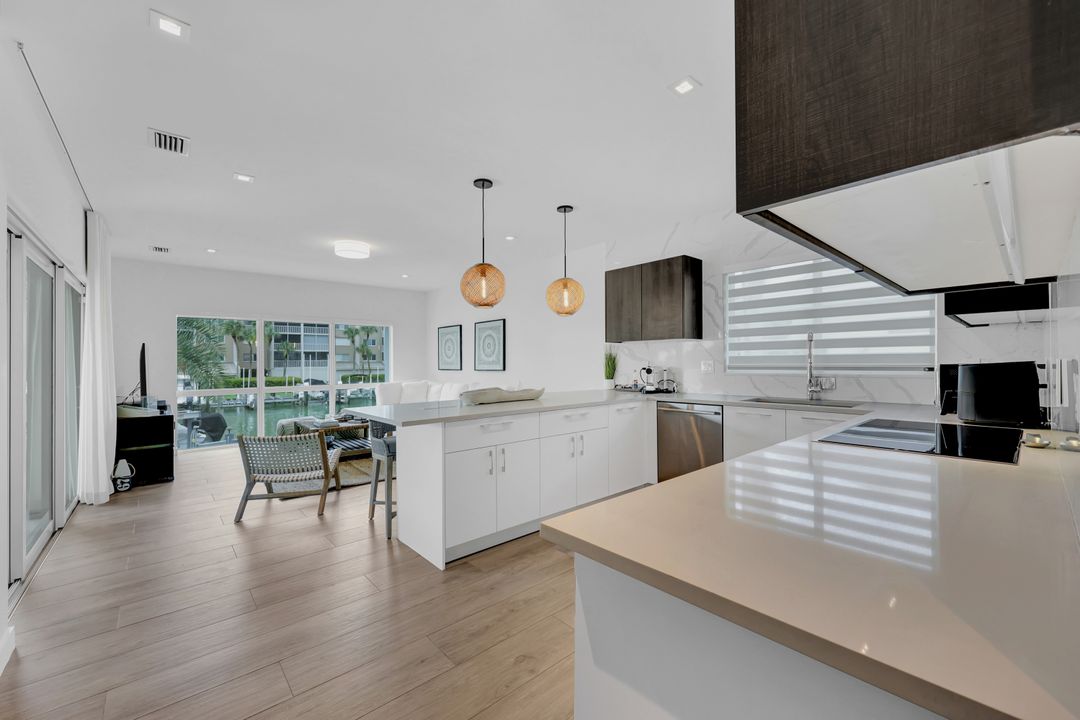 860 Partridge Ct, Marco Island, FL 34145