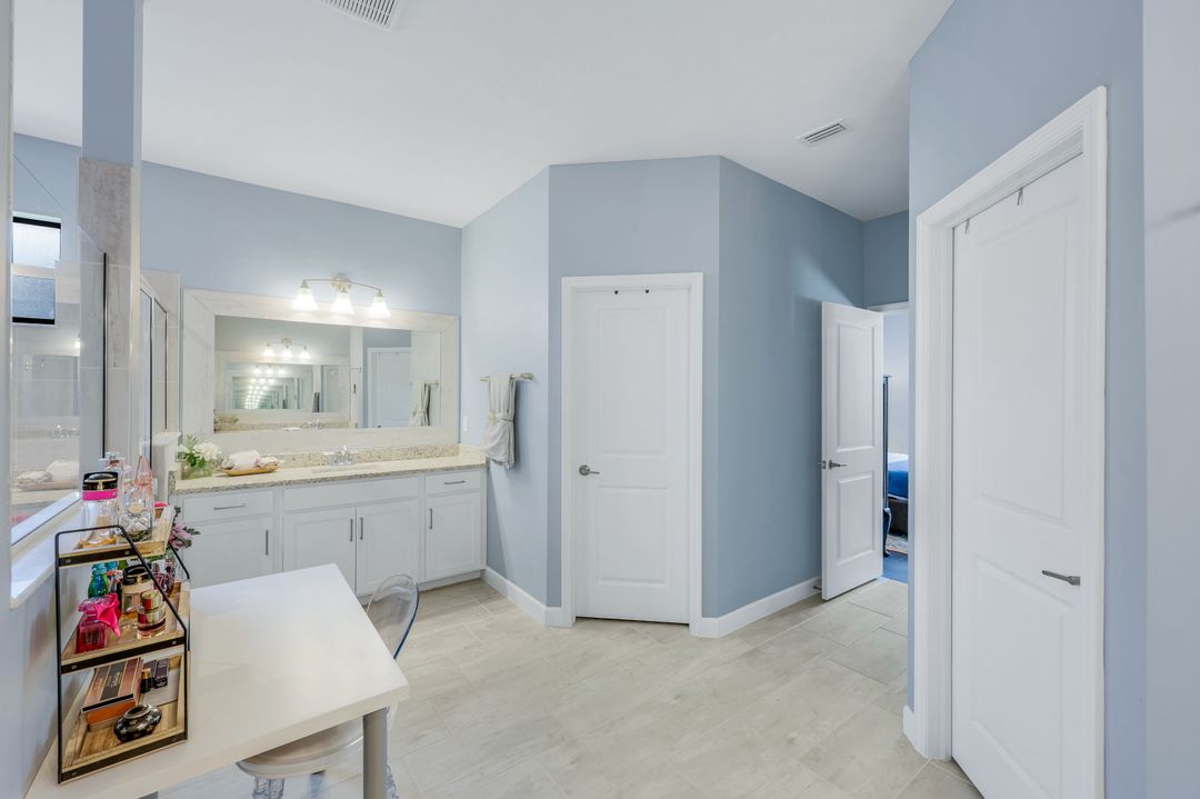 11570 Canopy Loop, Fort Myers, FL 33913