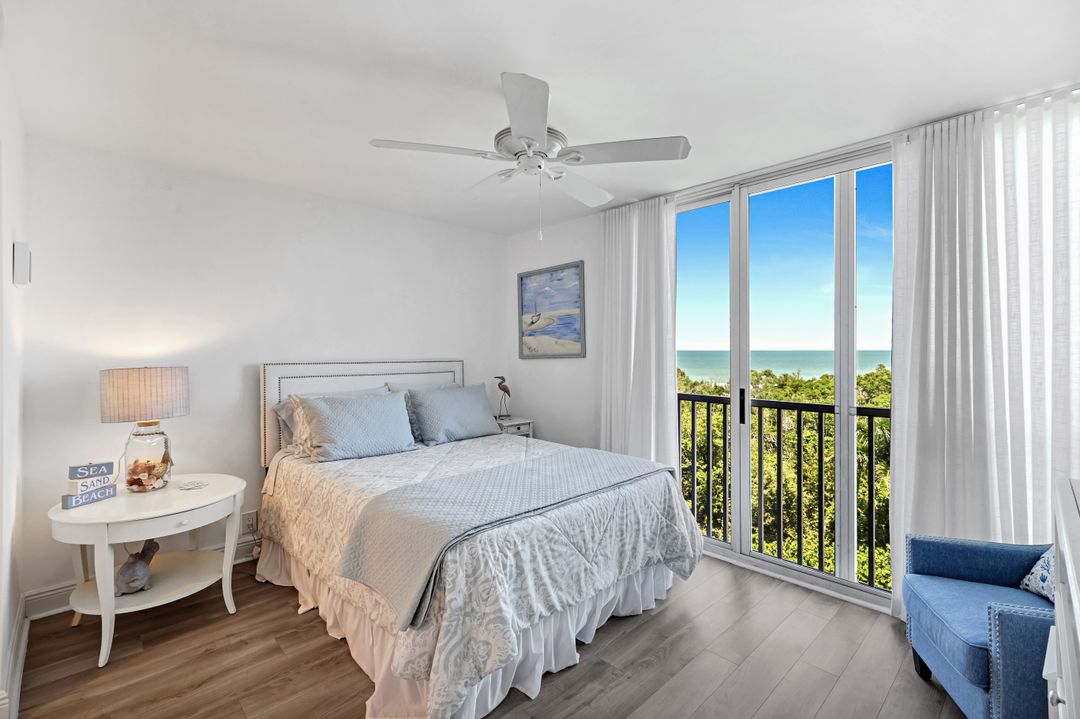 5 Bluebill Ave #505-605, Naples, FL 34108