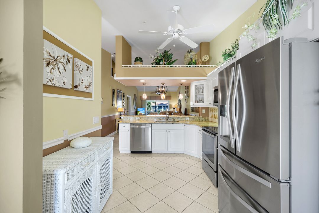 2375 Bayou Ln #4, Naples, FL 34112