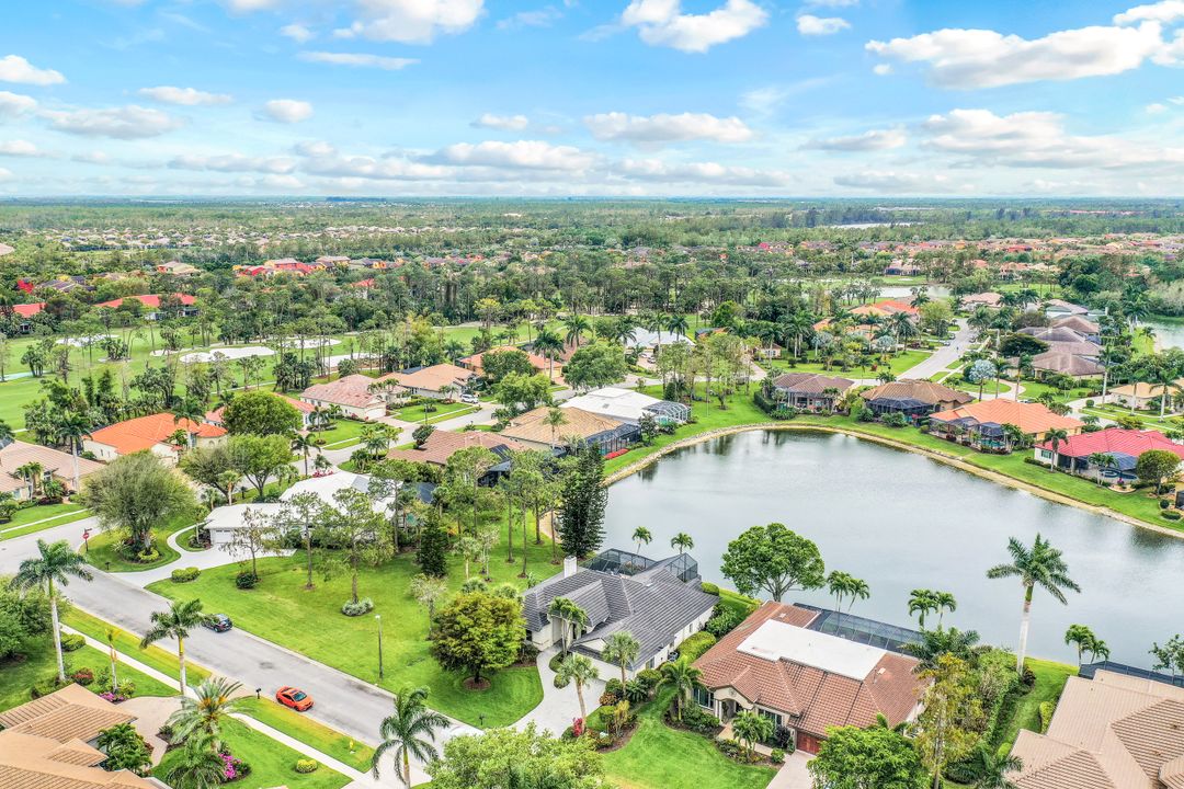 7092 Peach Blossom Ct, Naples, FL 34113