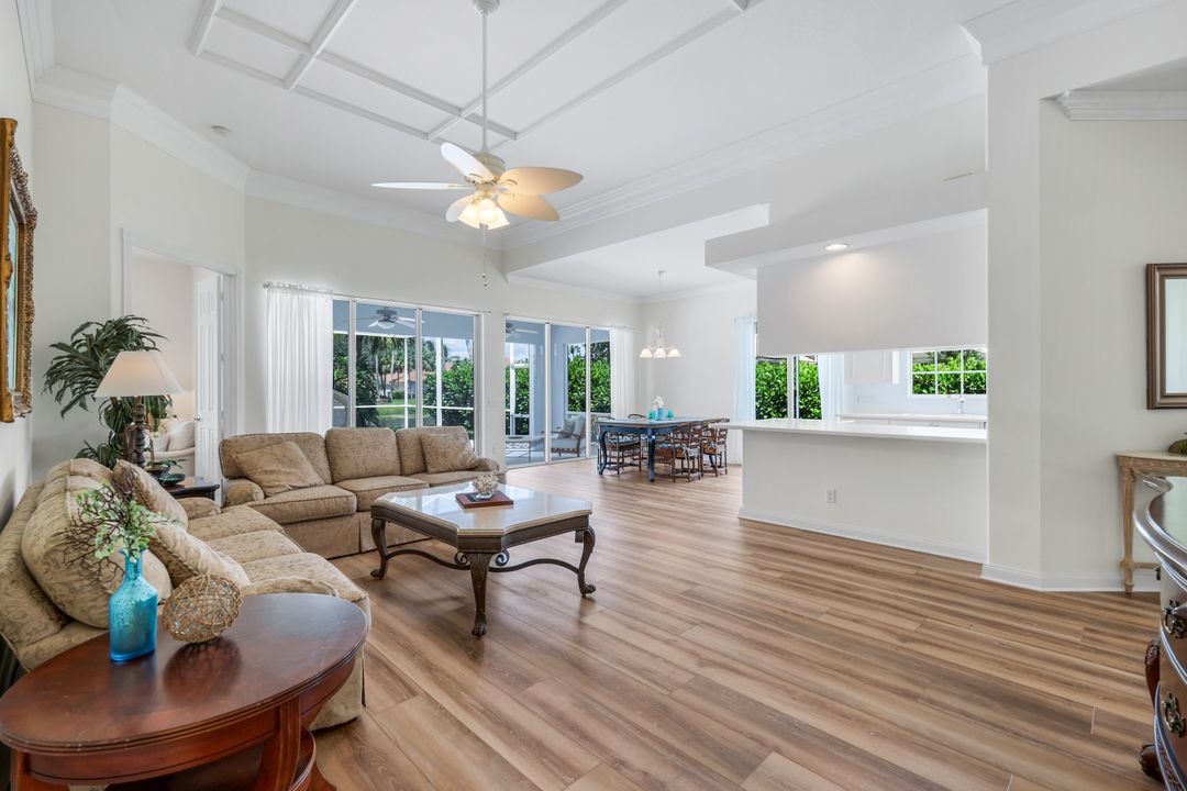 2984 Gilford Way, Naples, FL 34119
