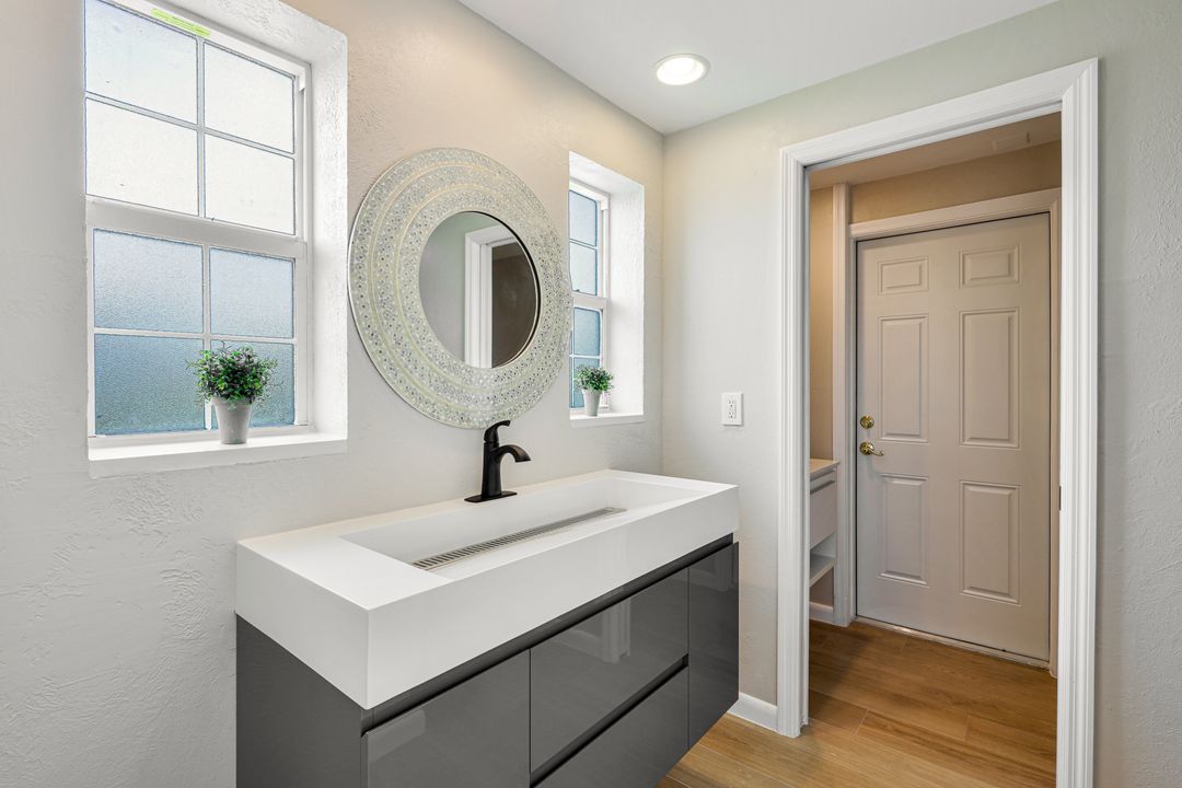 1720 Cascade Way, North Fort Myers, FL 33917