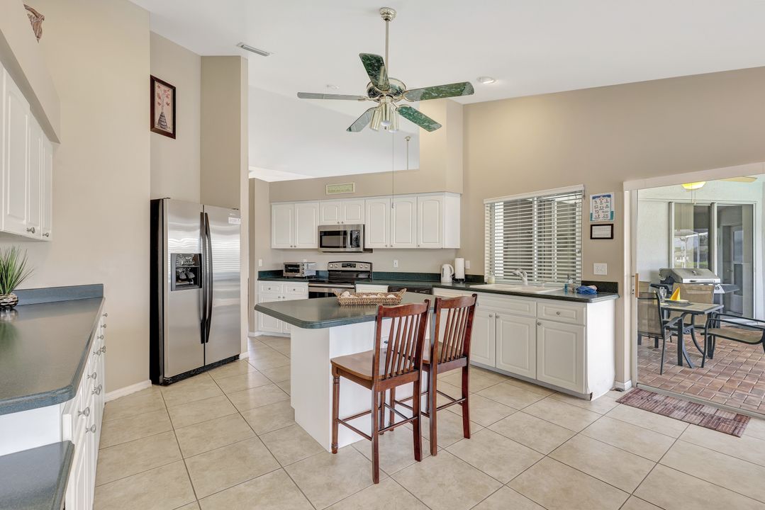2137 SE 19th Ave, Cape Coral, FL 33990