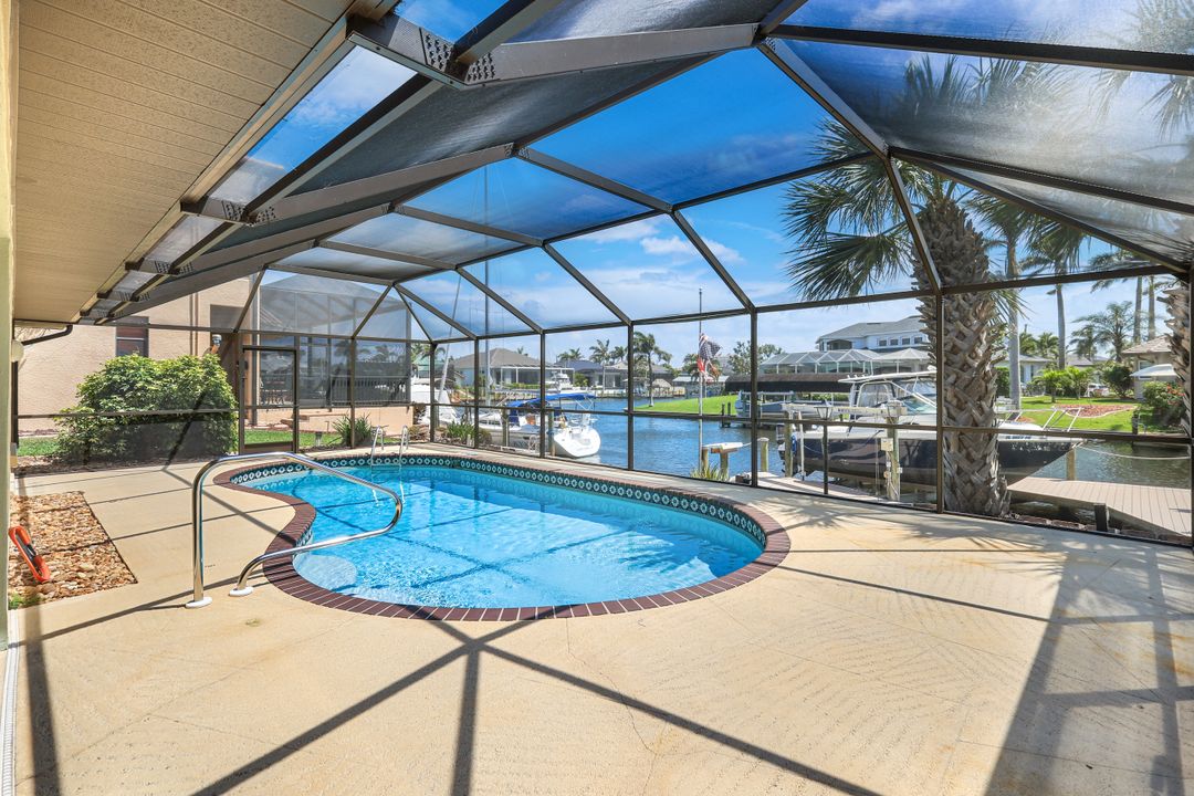1504 El Dorado Pkwy W, Cape Coral, FL 33914