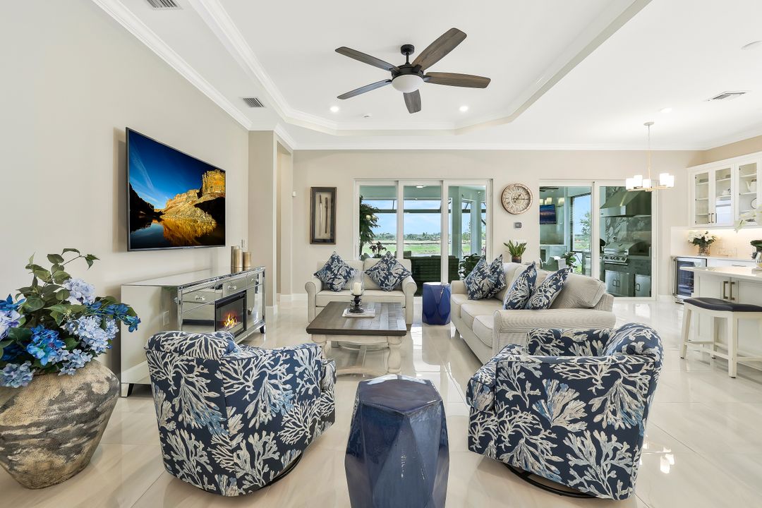 15710 Triesta Ln, Naples, FL 34114