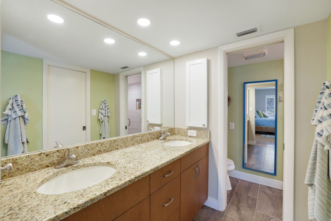 4150 Belair Ln #206, Naples, FL 34103