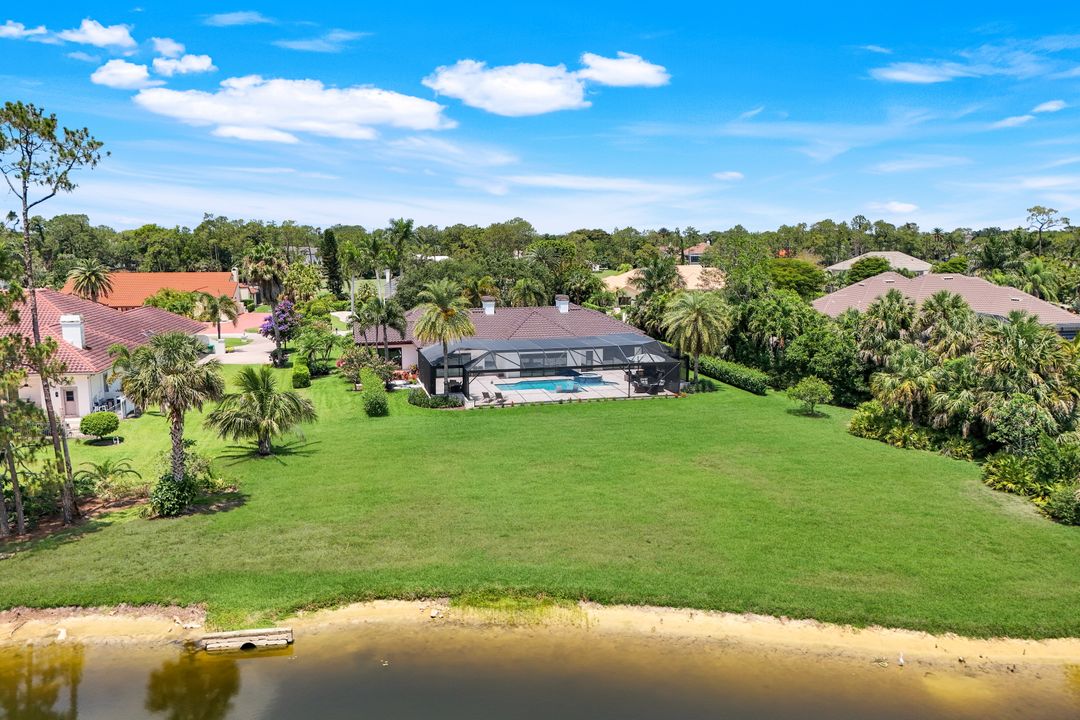 4701 Oak Leaf Dr, Naples, FL 34119
