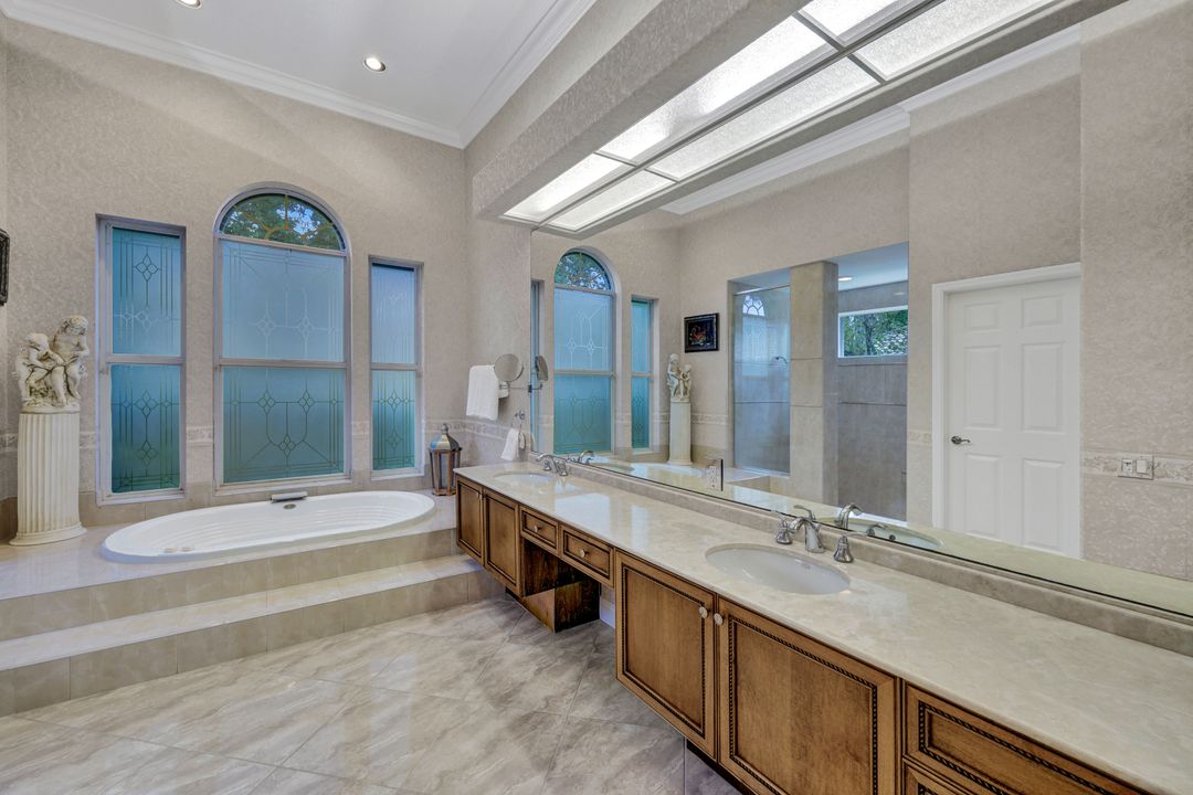 24421 Woodsage Dr, Bonita Springs, FL 34134