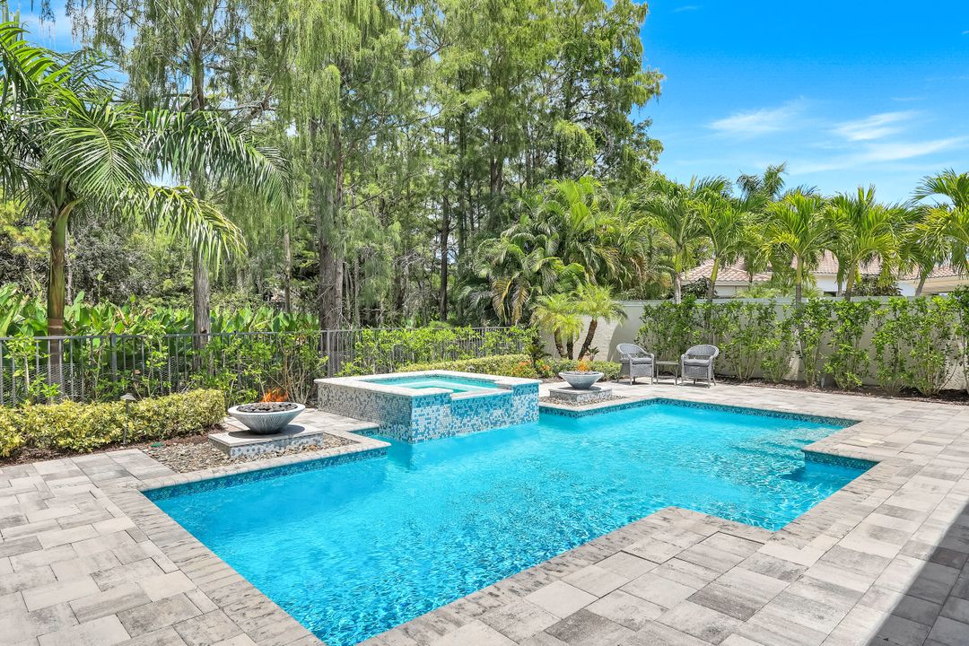 18282 Via Caprini Dr, Miromar Lakes, FL 33913
