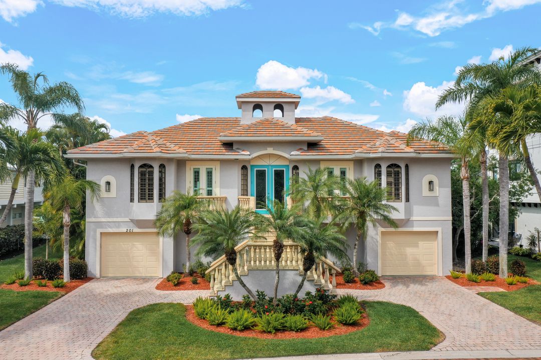 201 San Mateo Dr, Bonita Springs, FL 34134