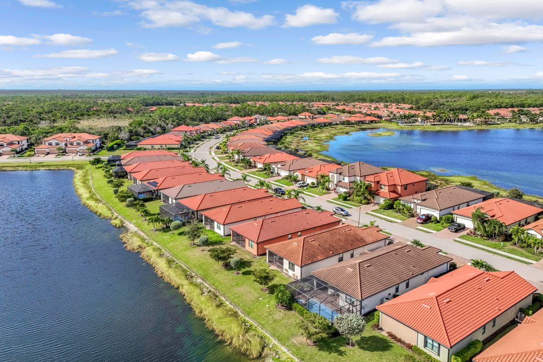 1603 Santiago Cir, Naples, FL 34113