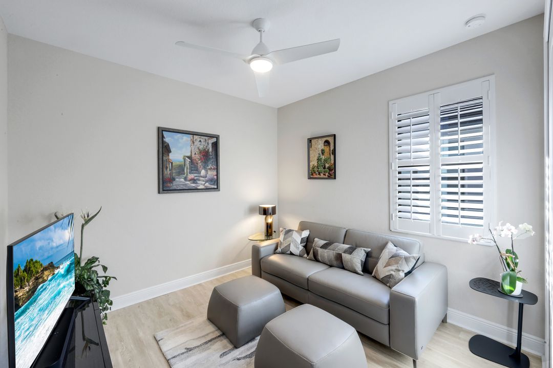 10126 Palazzo Dr, Naples, FL 34119