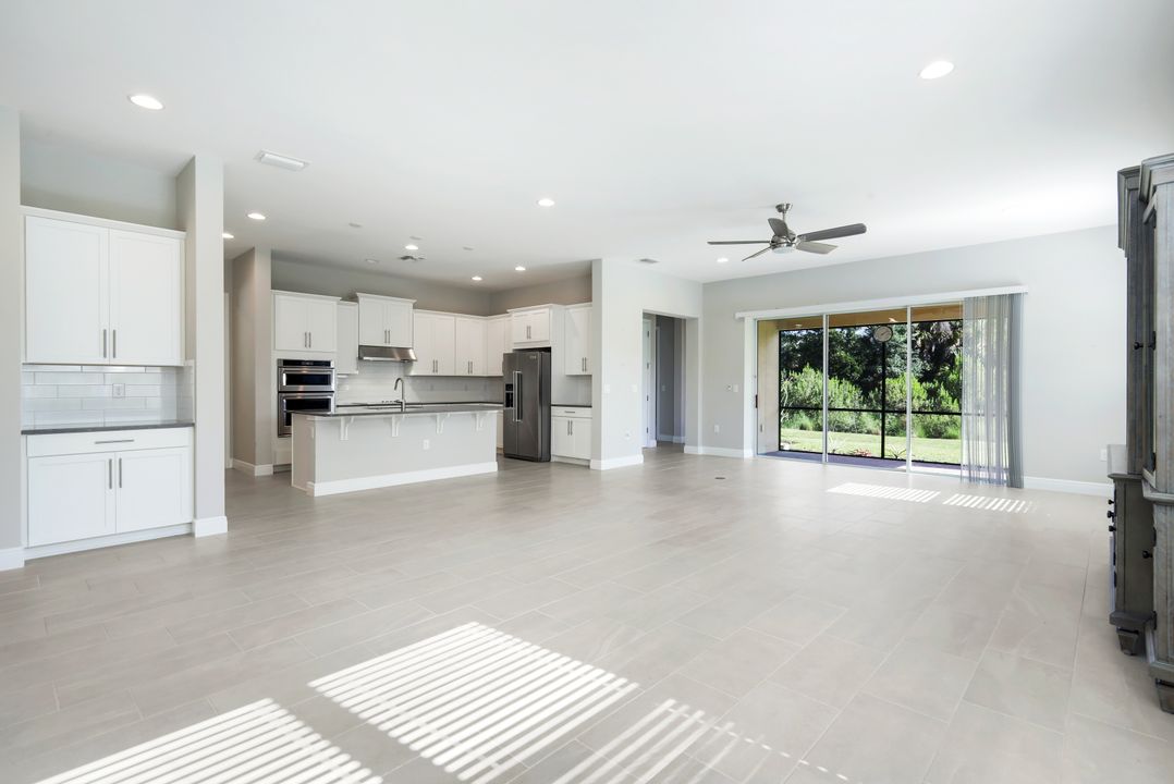 3480 Pilot Cir, Naples, FL 34120