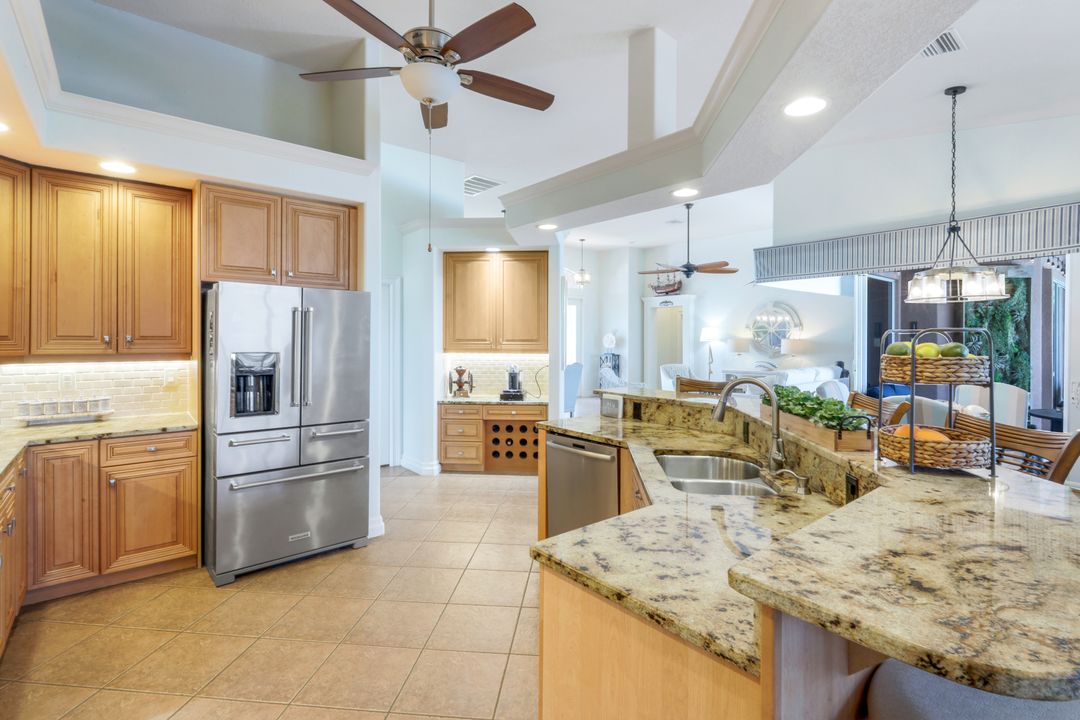 3214 SW 11th Pl, Cape Coral, FL 33914