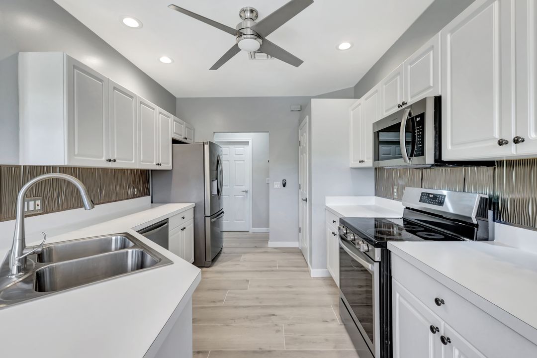 4200 29th Pl SW, Naples, FL 34116