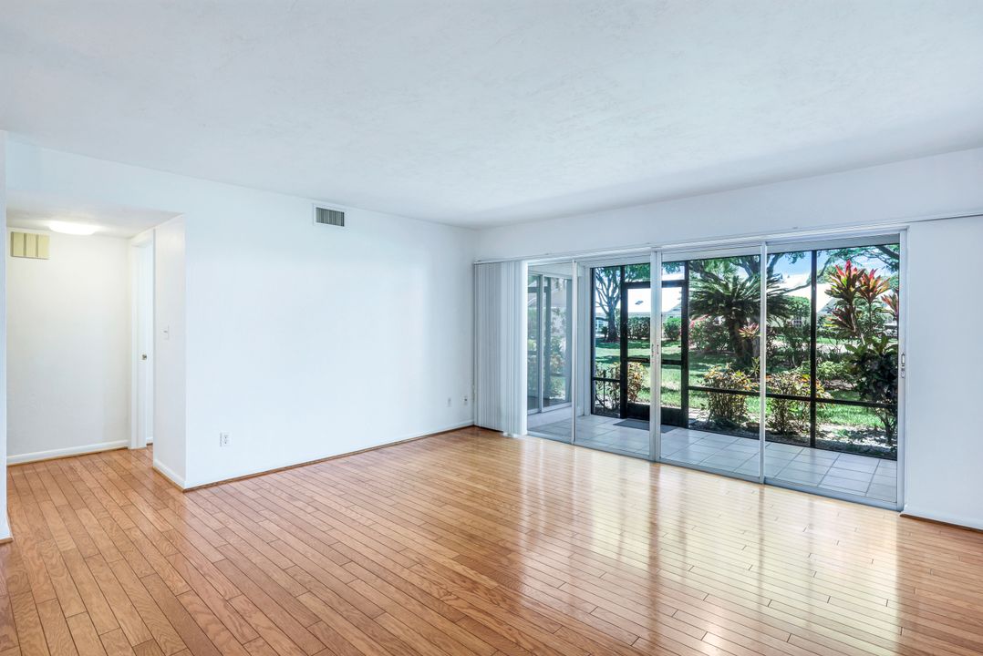 1530 Imperial Golf Course Blvd #312, Naples, FL 34110