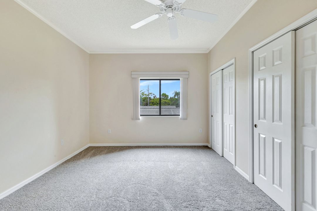 900 Arbor Lake Dr #207, Naples, FL 34110