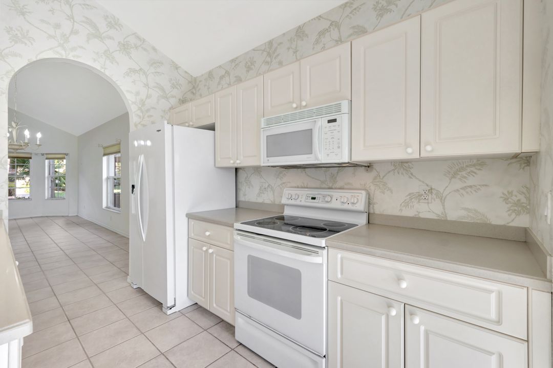 9490 Cedar Creek Dr, Bonita Springs, FL 34135