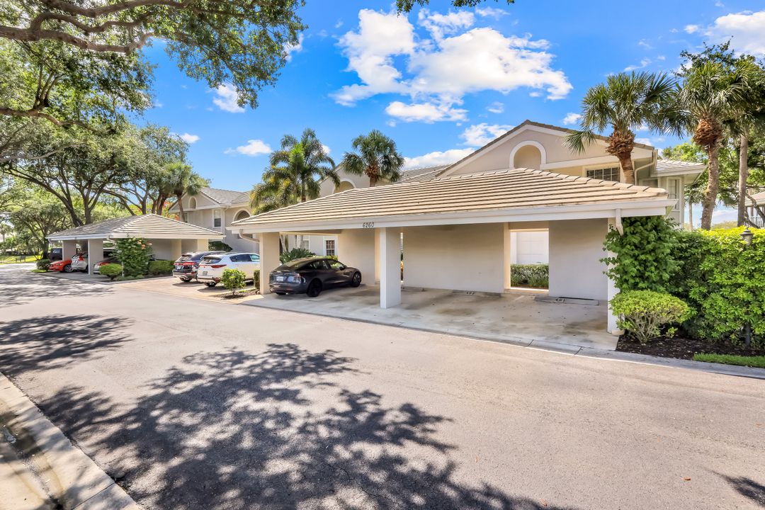 6260 Bellerive Ave #402, Naples, FL 34119