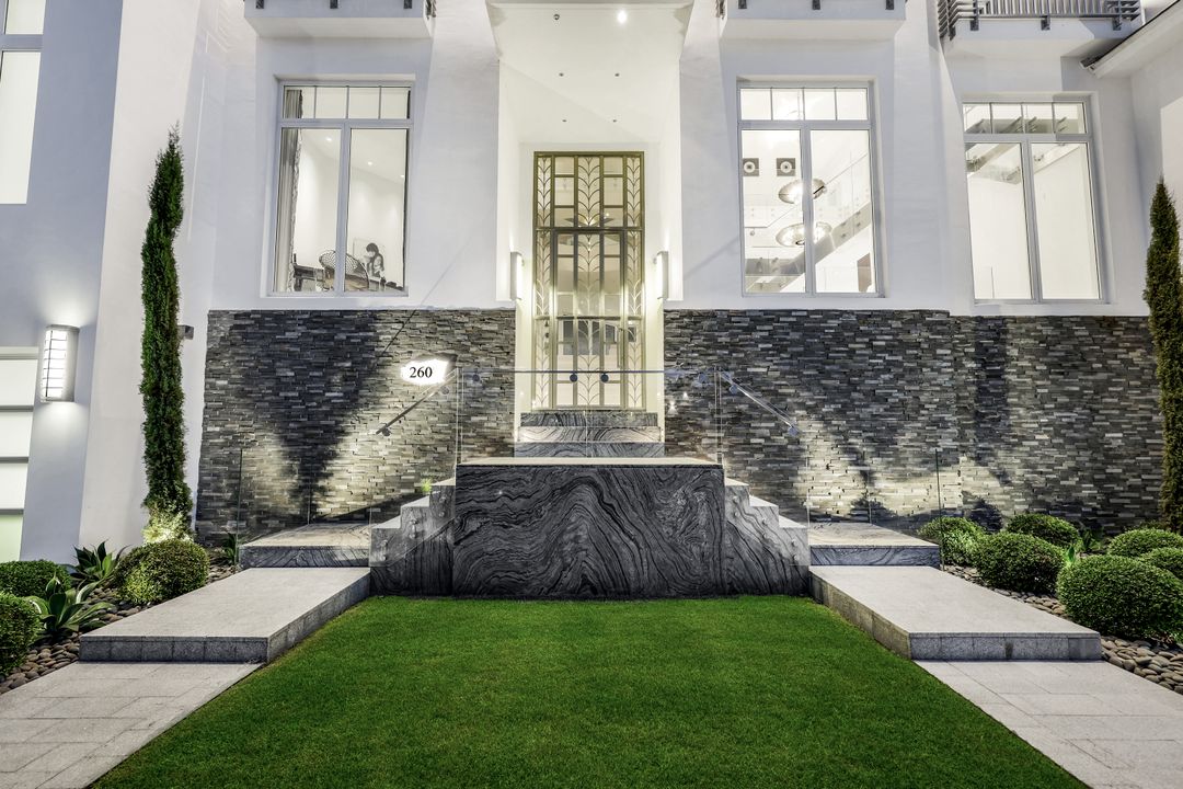 260 Channel Dr, Naples, FL 34108