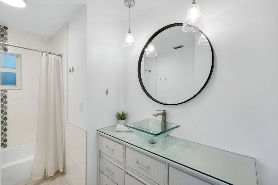 1048 Cottonwood Ct, Marco Island, FL 34145