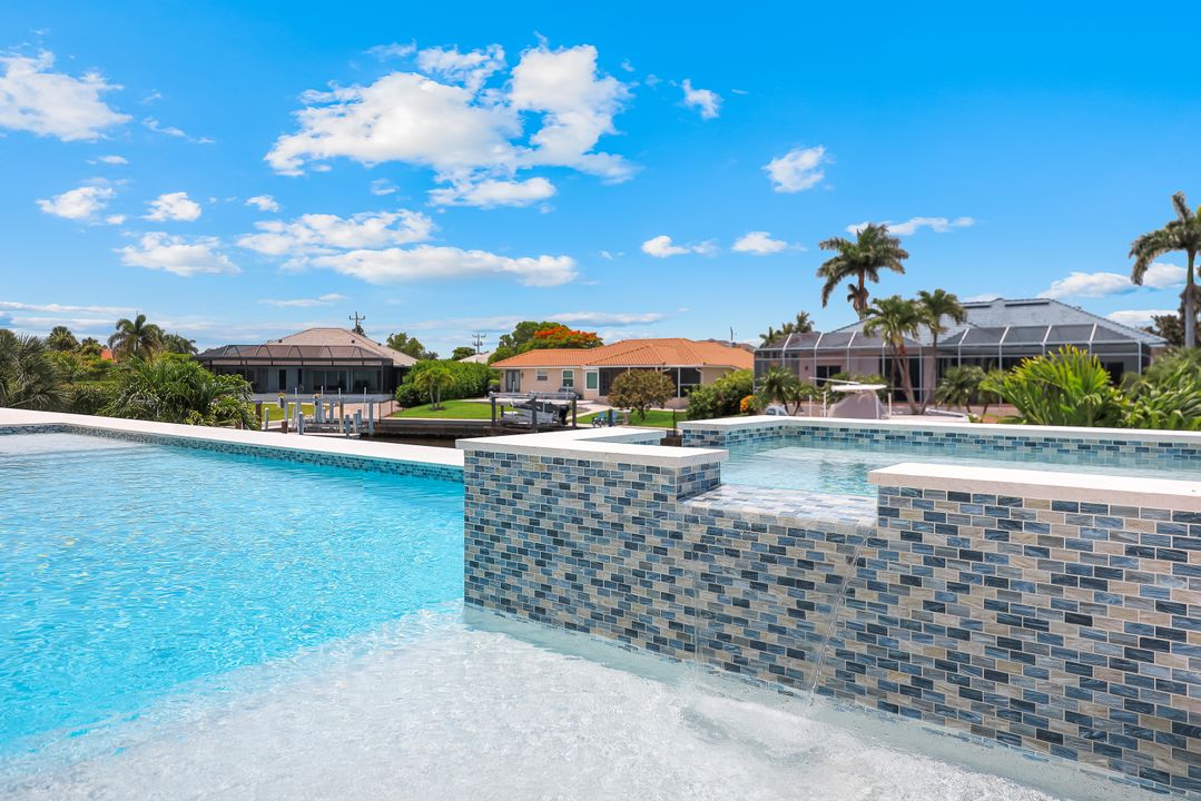 488 Capri Ct, Marco Island, FL 34145