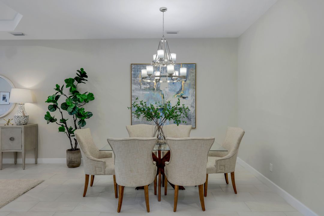 8868 Scarlotti Pl, Naples, FL 34119