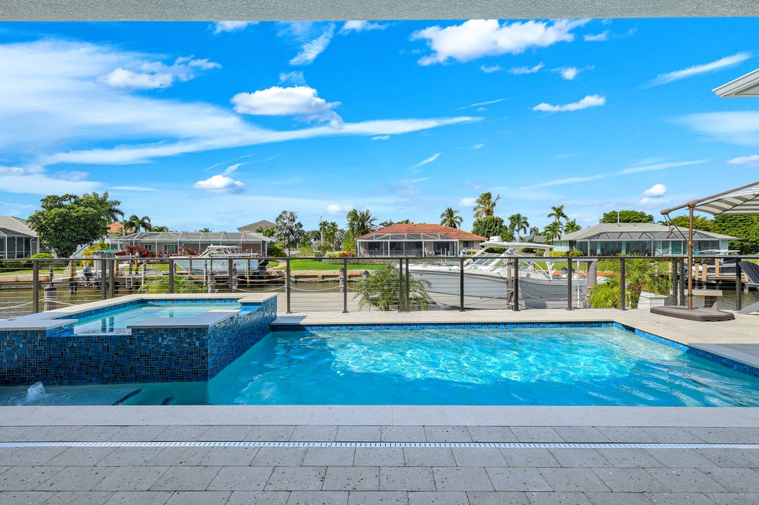 919 Juniper Ct, Marco Island, FL 34145