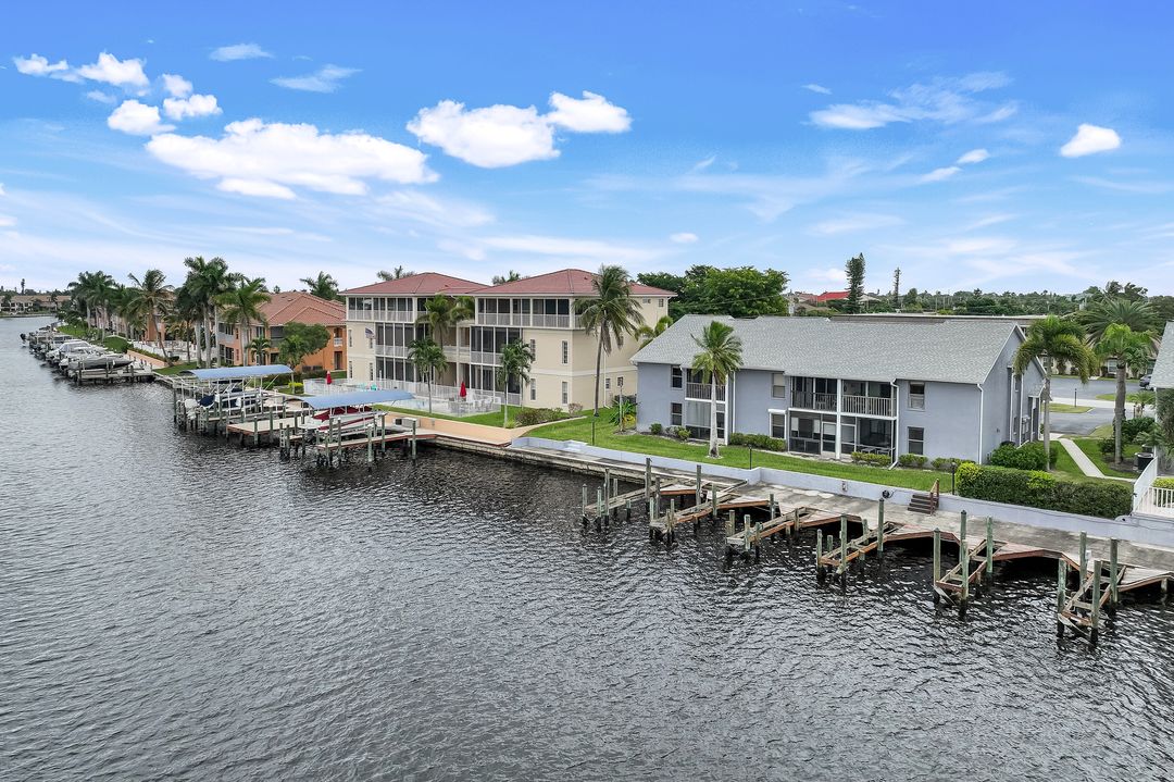 4616 SE 5th Pl #107, Cape Coral, FL 33904