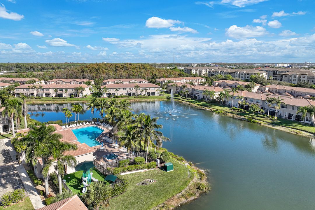 3827 Clearbrook Ln, Fort Myers, FL 33966