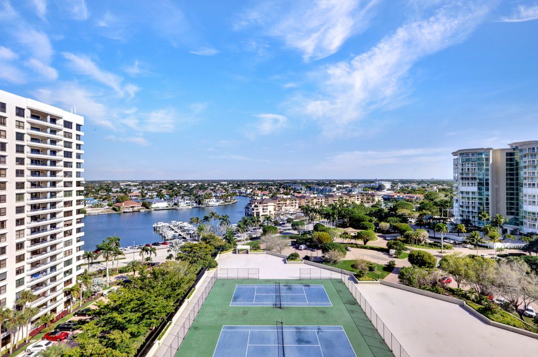 4401 Gulf Shore Blvd N #1406, Naples, FL 34103