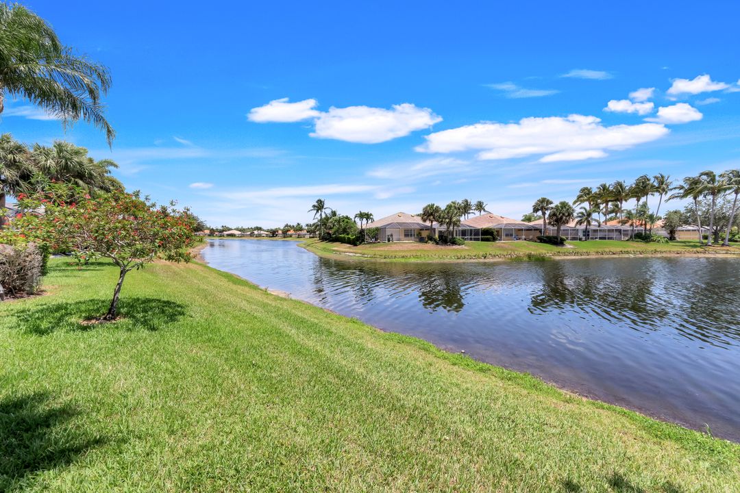 3774 Whidbey Way, Naples, FL 34119