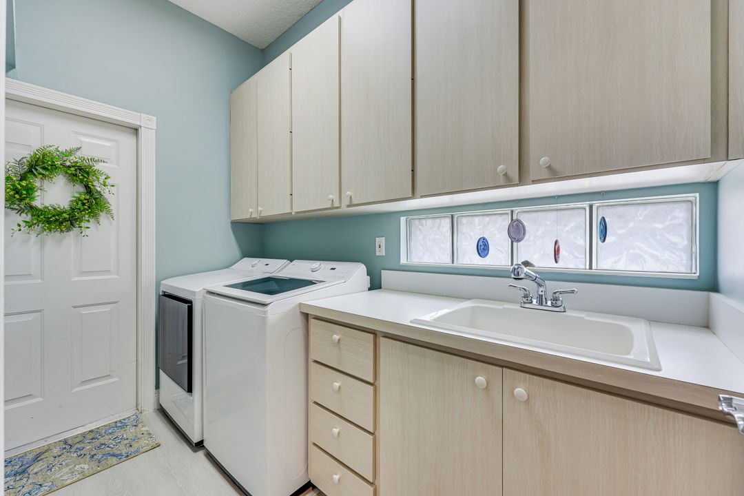 3204 Benicia Ct, Naples, FL 34109