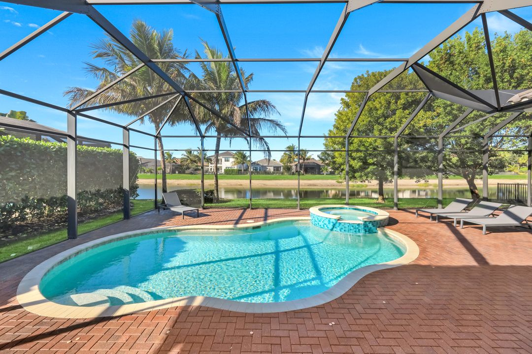 4549 Azalea Dr, Naples, FL 34119