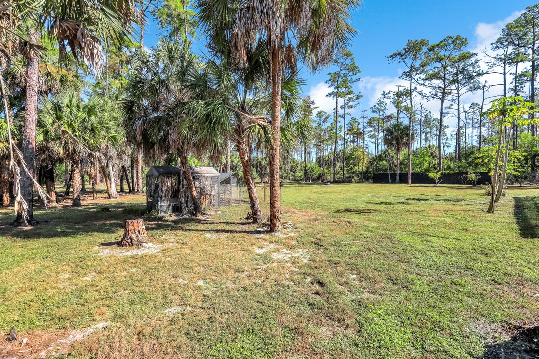 141 20th Ave NW, Naples, FL 34120