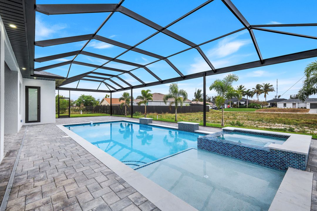 126 NW 25th St, Cape Coral, FL 33993