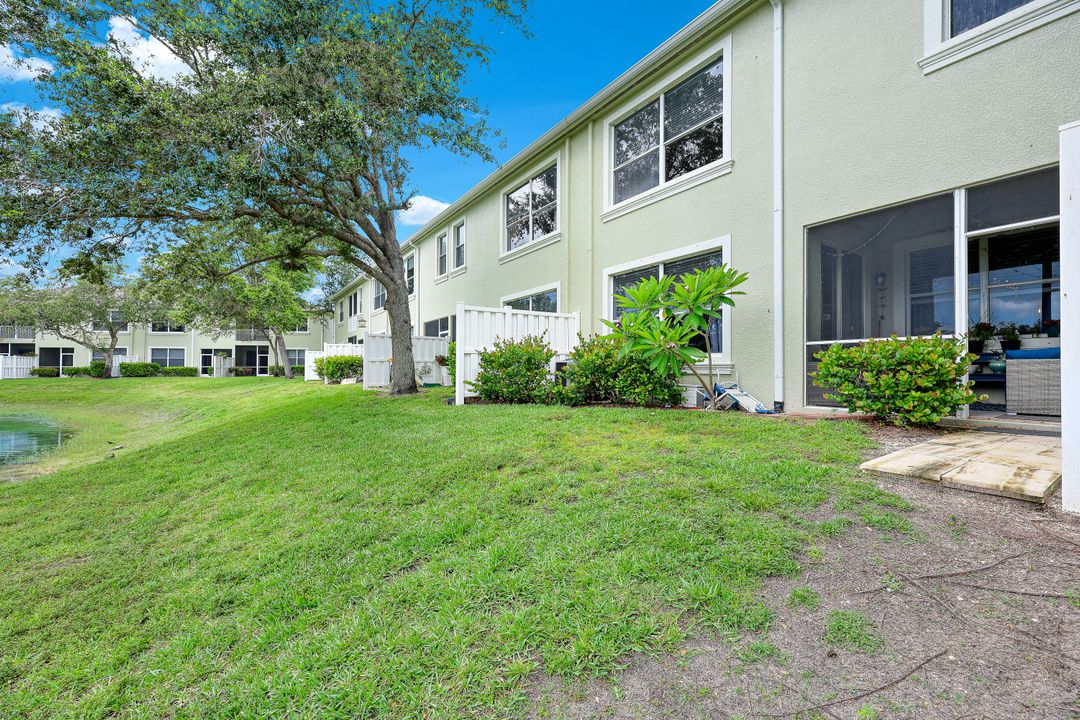 1430 Mariposa Cir, Naples, FL 34105
