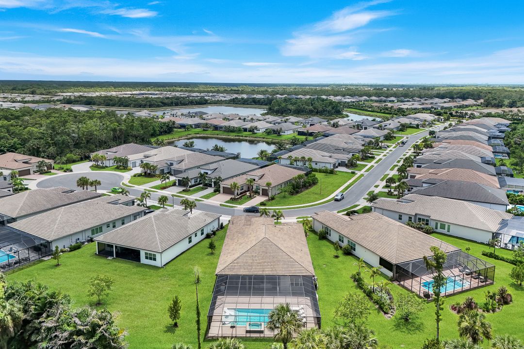 12063 Azalea Wy, Naples, FL 34120