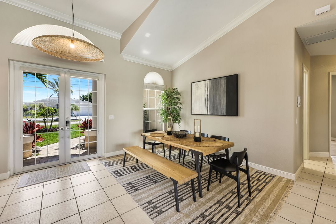 3710 SE 18th Pl, Cape Coral, FL 33904